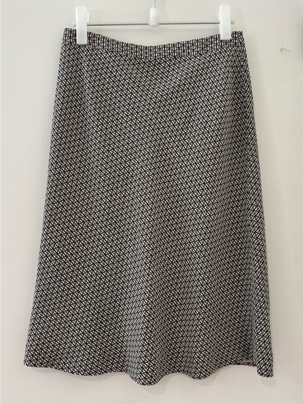 Banana Republic Silk Geometric A-Line Skirt Size 4 Black Ivory